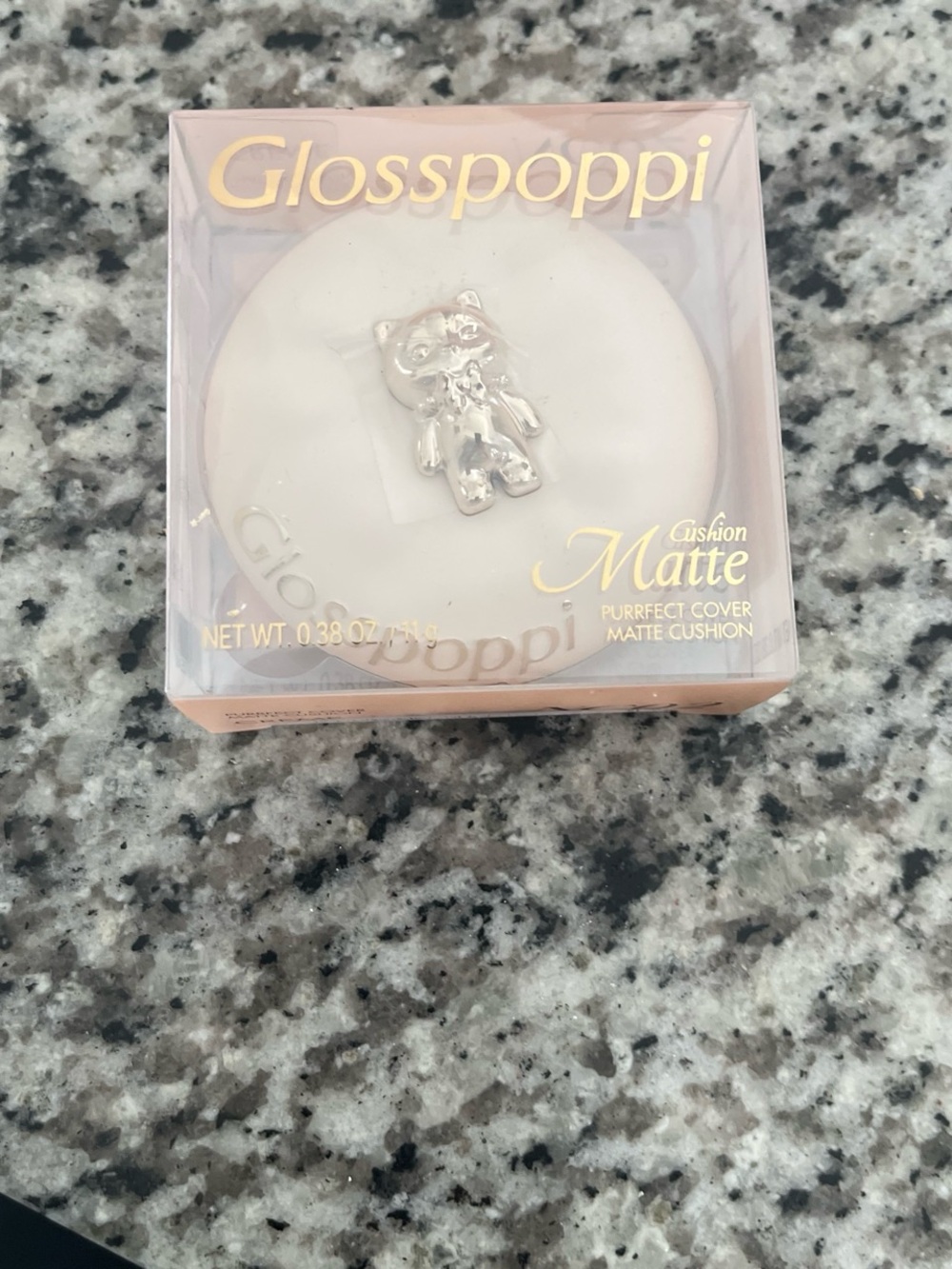 Glosspoppi NC02 Matte Cushion in White by